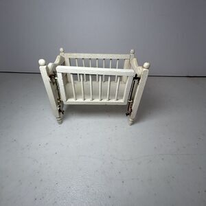 Vintage Dollhouse Miniature Crib White Wood Furniture‎ 4.75 Inch Baby Nursery